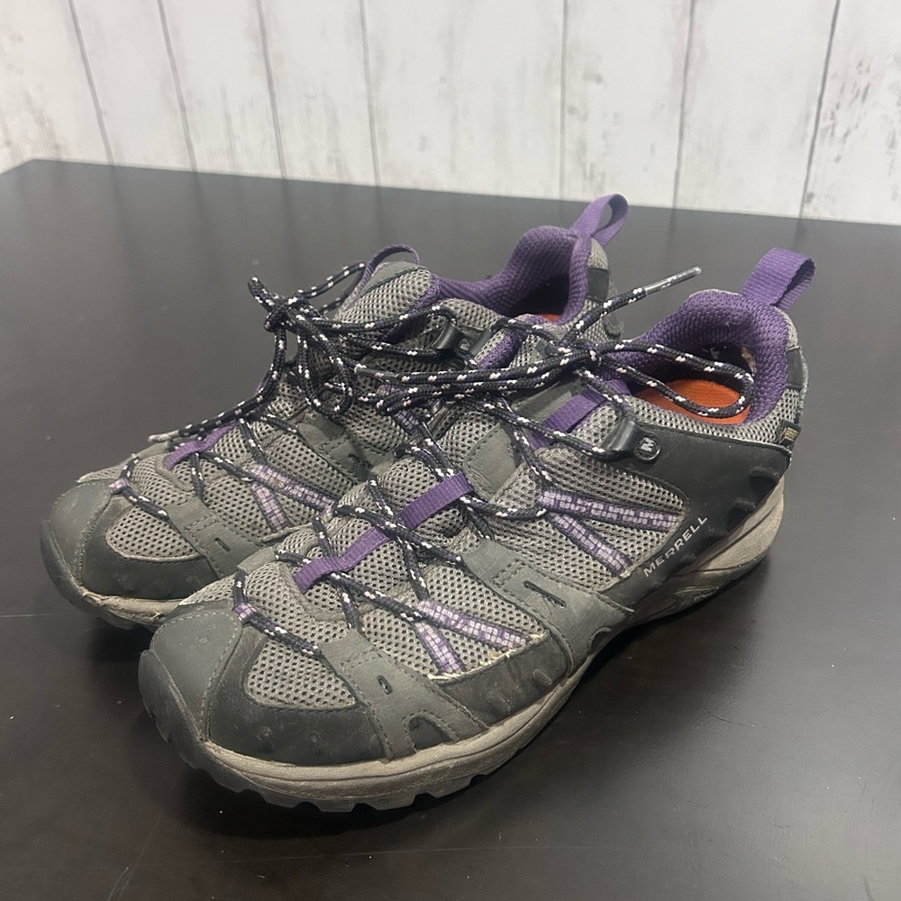 Merrell Gore-Tex Hiking Shoes | Women's 9 | Air Cushion Q-Form | Trail Ready